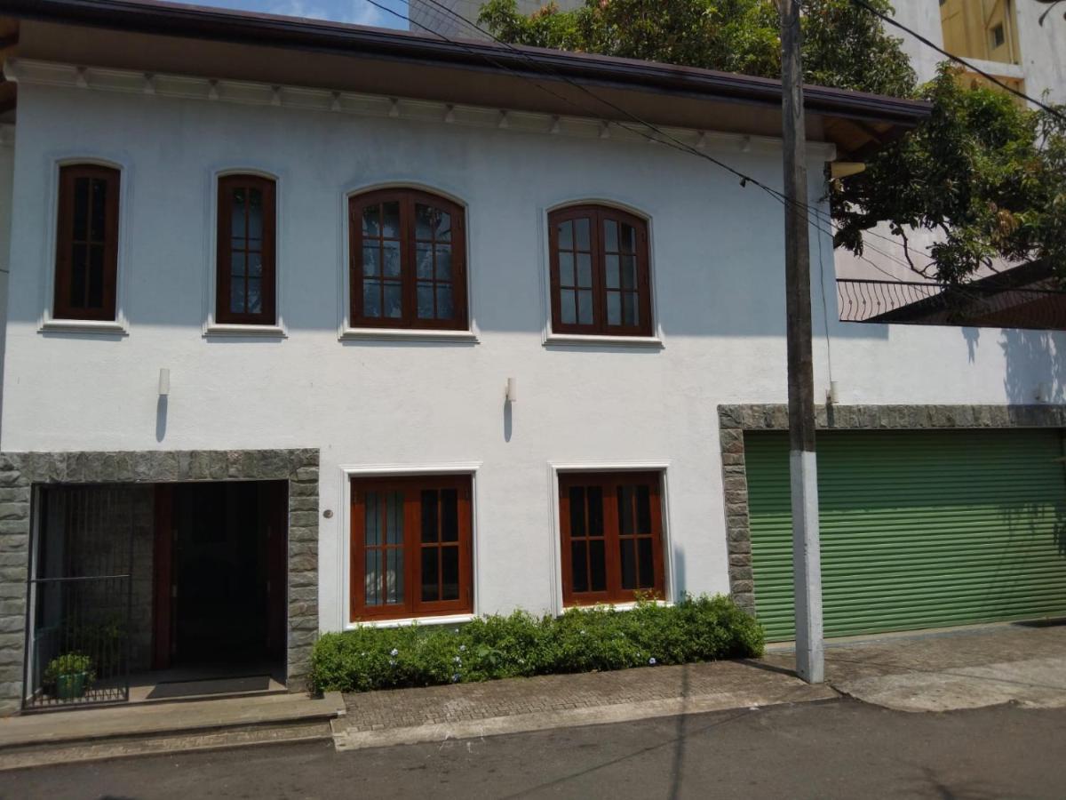 Ellen'S Place Colombo Esterno foto