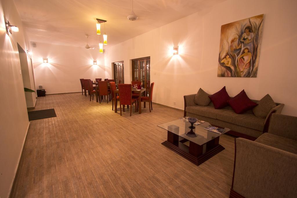 Ellen'S Place Colombo Esterno foto
