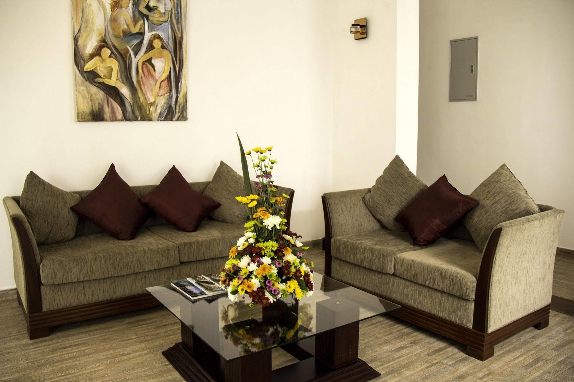 Ellen'S Place Colombo Esterno foto